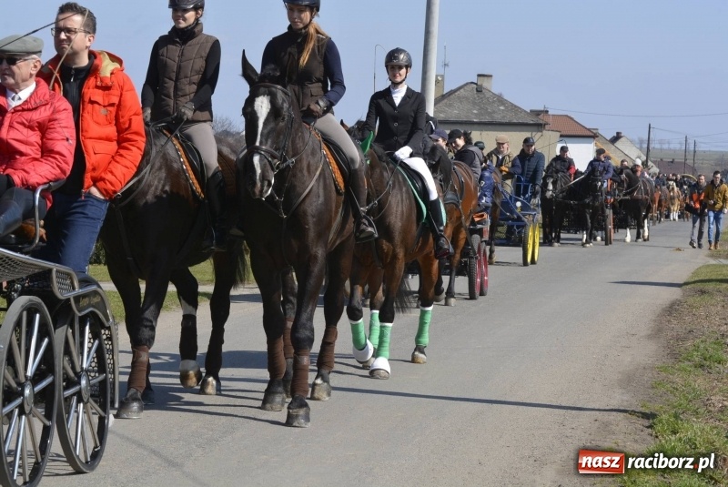 Zdjęcie w galerii na portalu naszraciborz.pl: Pietrowicka procesja z czeskim akcentem  wiadomości z regionu