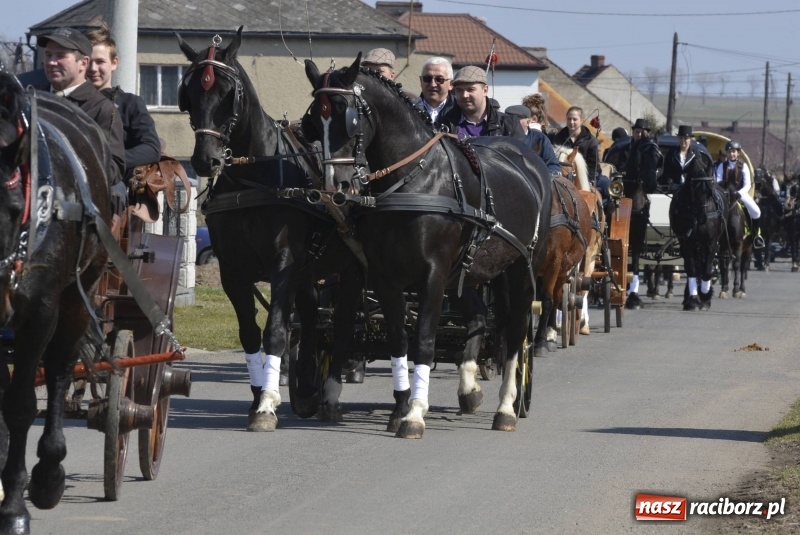 Zdjęcie w galerii na portalu naszraciborz.pl: Pietrowicka procesja z czeskim akcentem  wiadomości z regionu