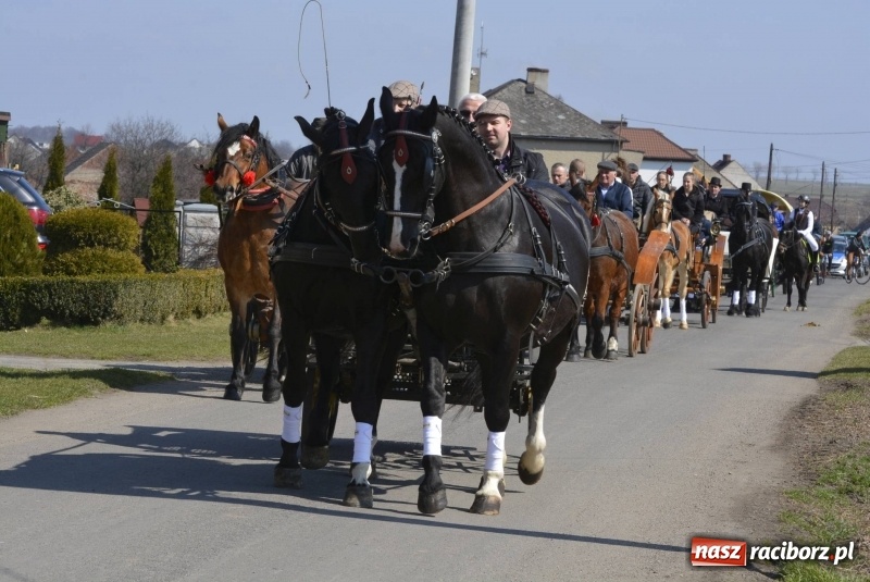 Zdjęcie w galerii na portalu naszraciborz.pl: Pietrowicka procesja z czeskim akcentem  wiadomości z regionu