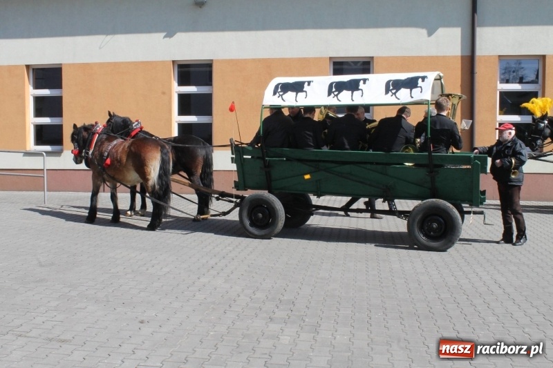 Zdjęcie w galerii na portalu naszraciborz.pl: Pietrowicka procesja z czeskim akcentem  wiadomości z regionu