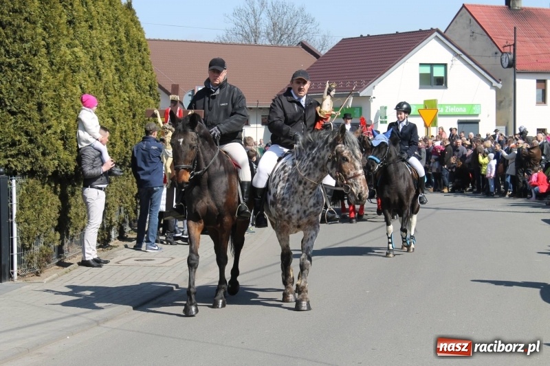 Zdjęcie w galerii na portalu naszraciborz.pl: Pietrowicka procesja z czeskim akcentem  wiadomości z regionu