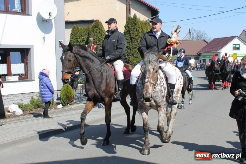 Zdjęcie w galerii na portalu naszraciborz.pl: Pietrowicka procesja z czeskim akcentem  wiadomości z regionu