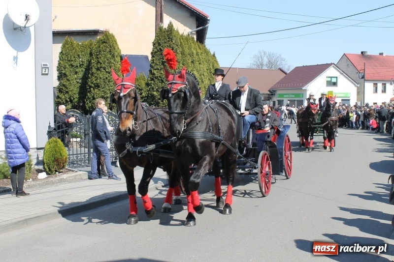 Zdjęcie w galerii na portalu naszraciborz.pl: Pietrowicka procesja z czeskim akcentem  wiadomości z regionu