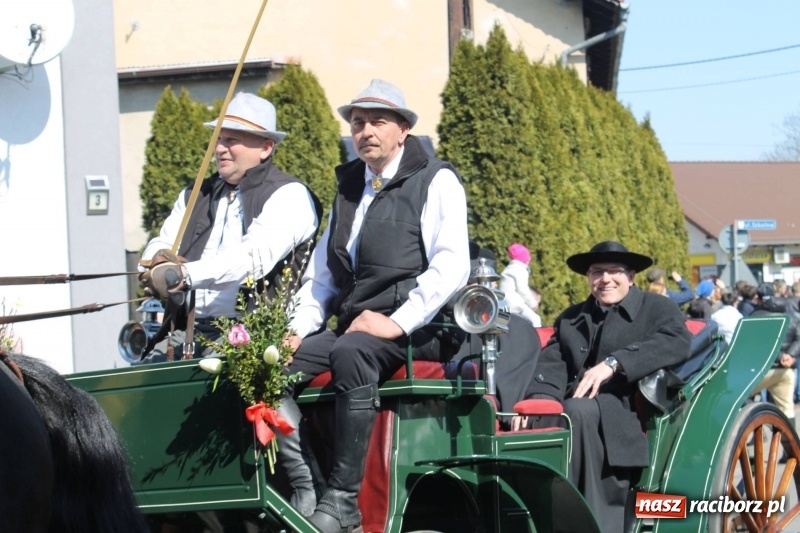 Zdjęcie w galerii na portalu naszraciborz.pl: Pietrowicka procesja z czeskim akcentem  wiadomości z regionu