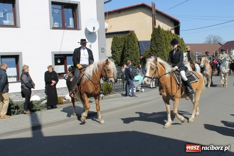 Zdjęcie w galerii na portalu naszraciborz.pl: Pietrowicka procesja z czeskim akcentem  wiadomości z regionu