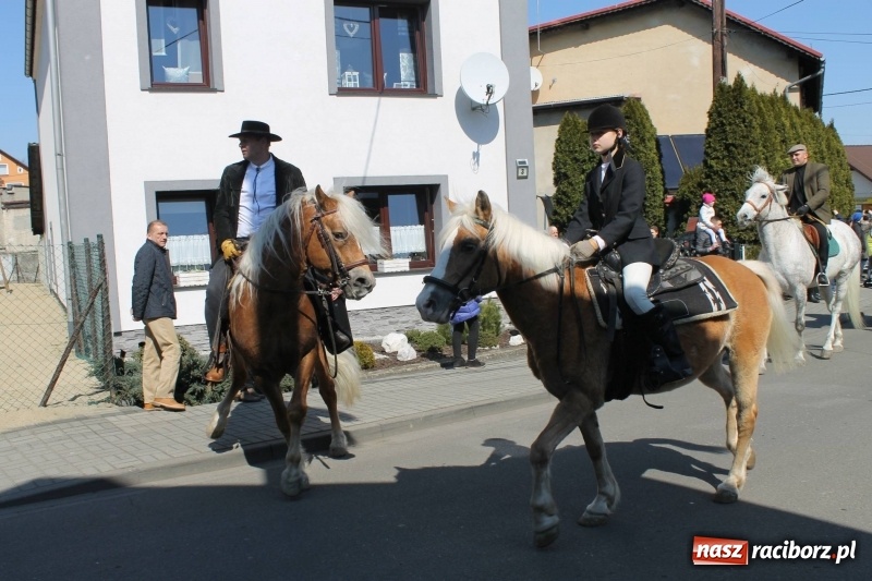 Zdjęcie w galerii na portalu naszraciborz.pl: Pietrowicka procesja z czeskim akcentem  wiadomości z regionu