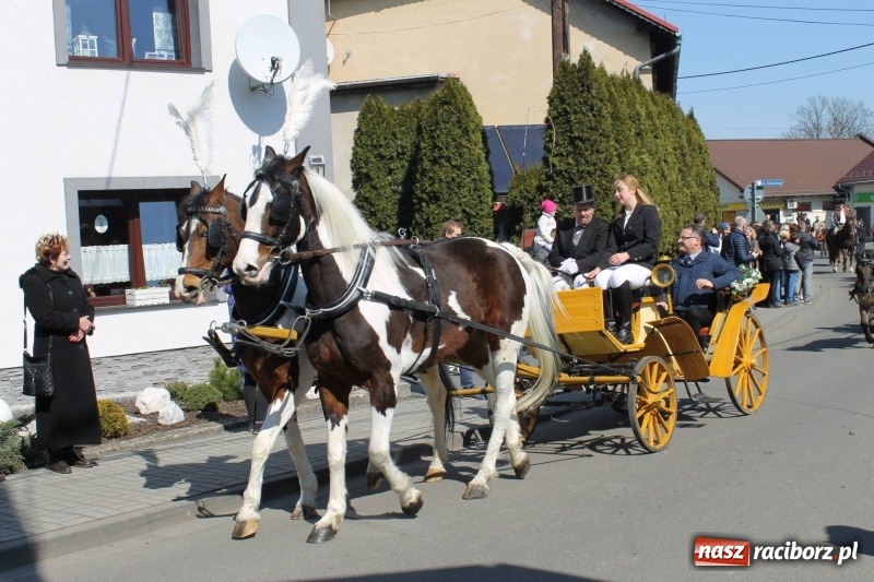 Zdjęcie w galerii na portalu naszraciborz.pl: Pietrowicka procesja z czeskim akcentem  wiadomości z regionu