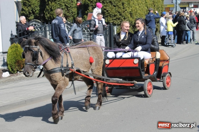 Zdjęcie w galerii na portalu naszraciborz.pl: Pietrowicka procesja z czeskim akcentem  wiadomości z regionu