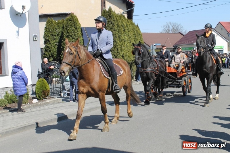 Zdjęcie w galerii na portalu naszraciborz.pl: Pietrowicka procesja z czeskim akcentem  wiadomości z regionu