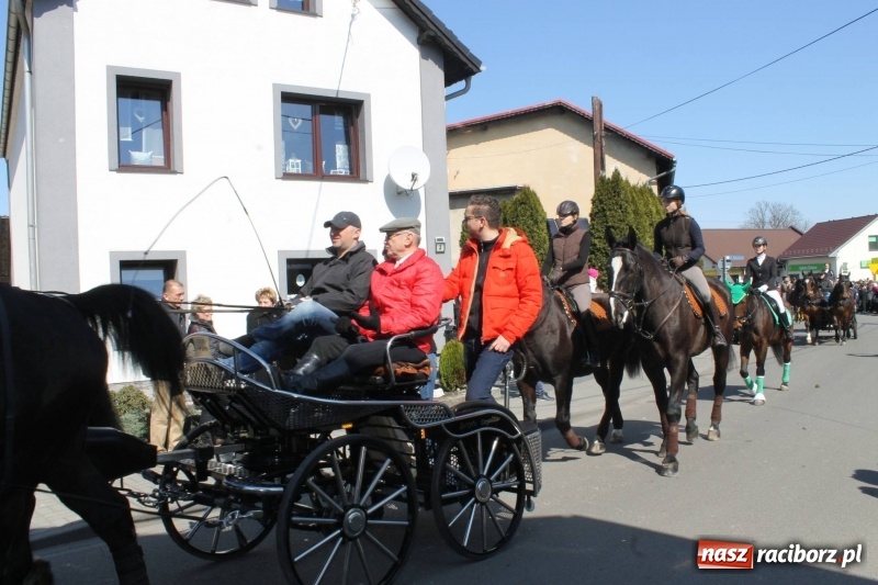 Zdjęcie w galerii na portalu naszraciborz.pl: Pietrowicka procesja z czeskim akcentem  wiadomości z regionu