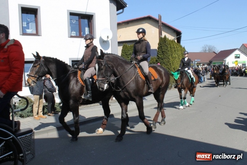 Zdjęcie w galerii na portalu naszraciborz.pl: Pietrowicka procesja z czeskim akcentem  wiadomości z regionu