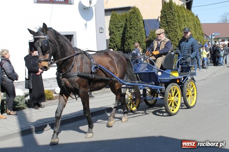 Zdjęcie w galerii na portalu naszraciborz.pl: Pietrowicka procesja z czeskim akcentem  wiadomości z regionu