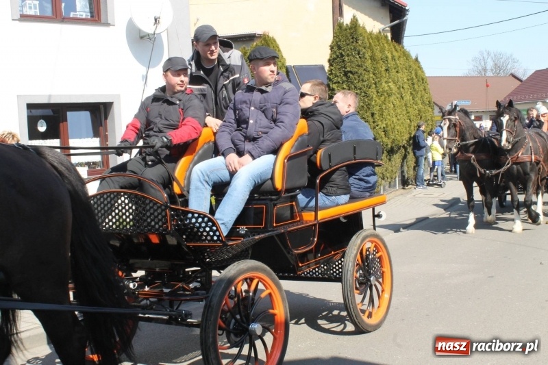 Zdjęcie w galerii na portalu naszraciborz.pl: Pietrowicka procesja z czeskim akcentem  wiadomości z regionu