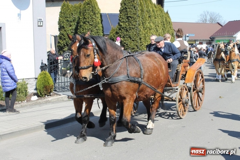 Zdjęcie w galerii na portalu naszraciborz.pl: Pietrowicka procesja z czeskim akcentem  wiadomości z regionu