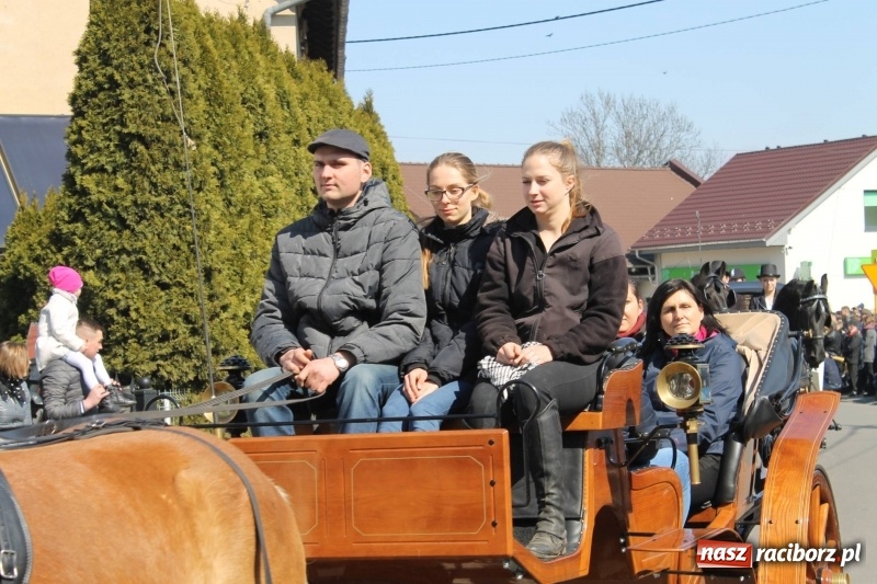 Zdjęcie w galerii na portalu naszraciborz.pl: Pietrowicka procesja z czeskim akcentem  wiadomości z regionu