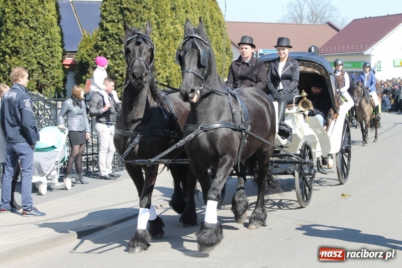 Zdjęcie w galerii na portalu naszraciborz.pl: Pietrowicka procesja z czeskim akcentem  wiadomości z regionu