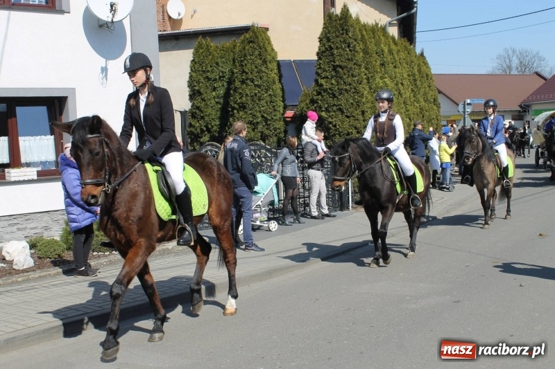 Zdjęcie w galerii na portalu naszraciborz.pl: Pietrowicka procesja z czeskim akcentem  wiadomości z regionu