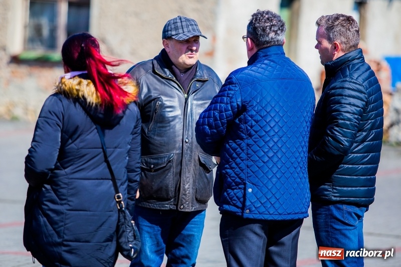 Zdjęcie w galerii na portalu naszraciborz.pl: Tradycji stało się zadość. Procesja konna w Zawadzie Książęcej  wiadomości z regionu