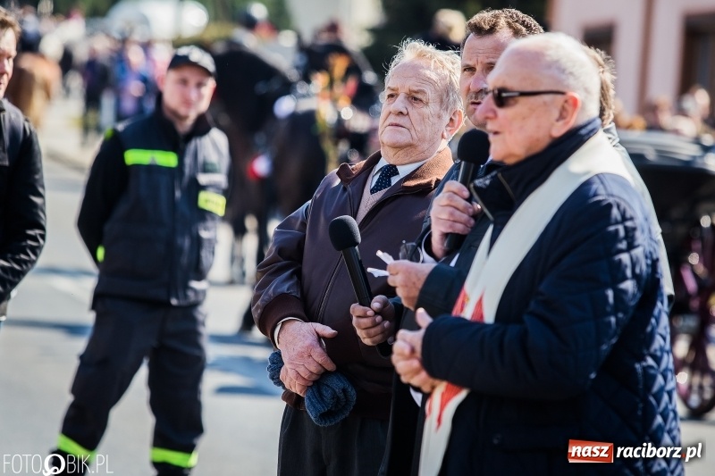 Zdjęcie w galerii na portalu naszraciborz.pl: Wyścigi konne na finał procesji w Sudole wiadomości z regionu