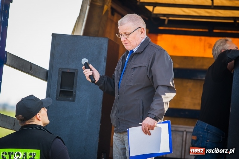 Zdjęcie w galerii na portalu naszraciborz.pl: Wyścigi konne na finał procesji w Sudole wiadomości z regionu