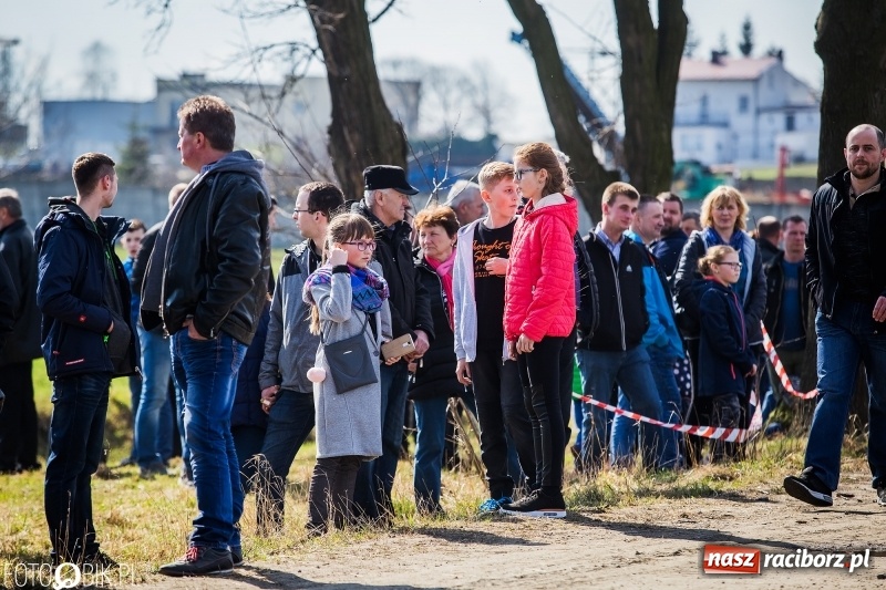 Zdjęcie w galerii na portalu naszraciborz.pl: Wyścigi konne na finał procesji w Sudole wiadomości z regionu