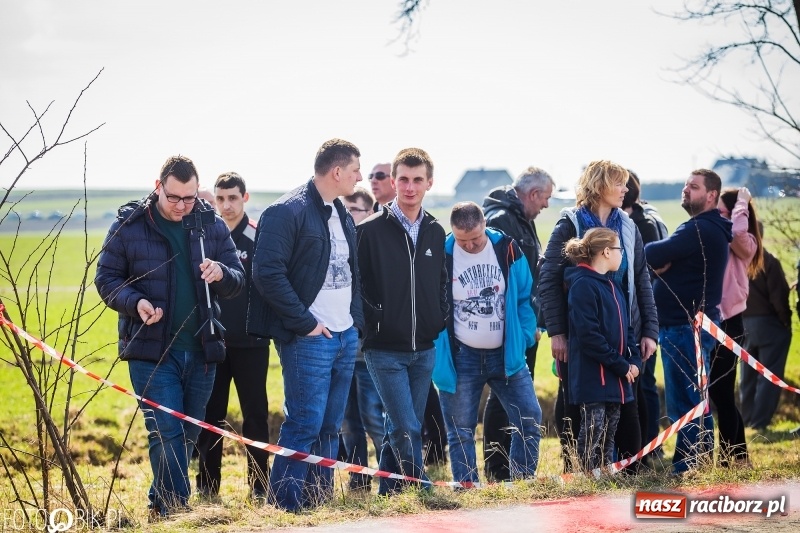 Zdjęcie w galerii na portalu naszraciborz.pl: Wyścigi konne na finał procesji w Sudole wiadomości z regionu