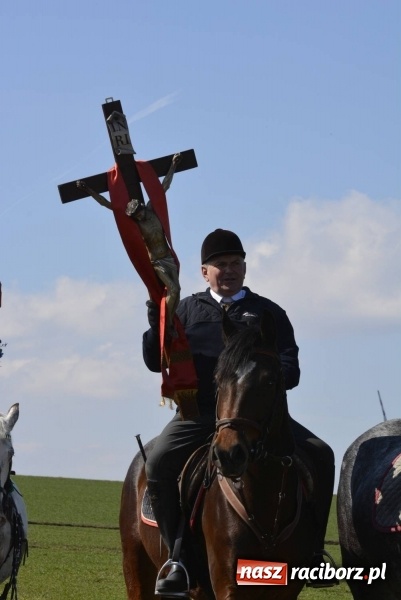 Zdjęcie w galerii na portalu naszraciborz.pl: Bieńkowicka procesja z biskupem Rudolfem wiadomości z regionu