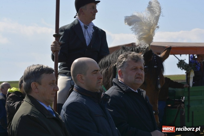 Zdjęcie w galerii na portalu naszraciborz.pl: Bieńkowicka procesja z biskupem Rudolfem wiadomości z regionu