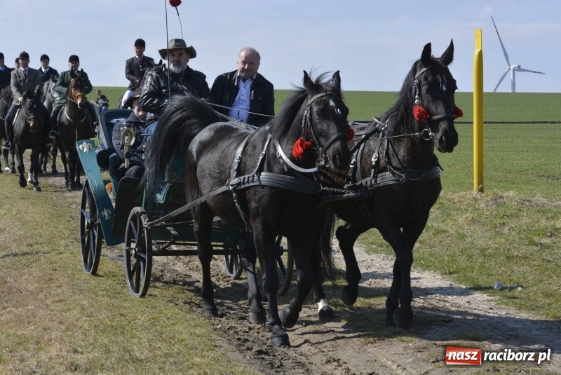 Zdjęcie w galerii na portalu naszraciborz.pl: Bieńkowicka procesja z biskupem Rudolfem wiadomości z regionu