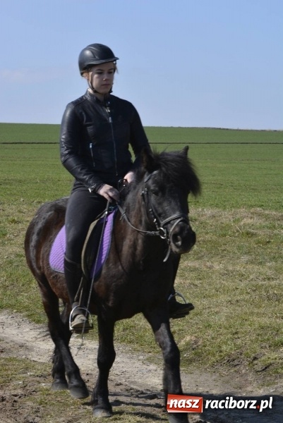 Zdjęcie w galerii na portalu naszraciborz.pl: Bieńkowicka procesja z biskupem Rudolfem wiadomości z regionu