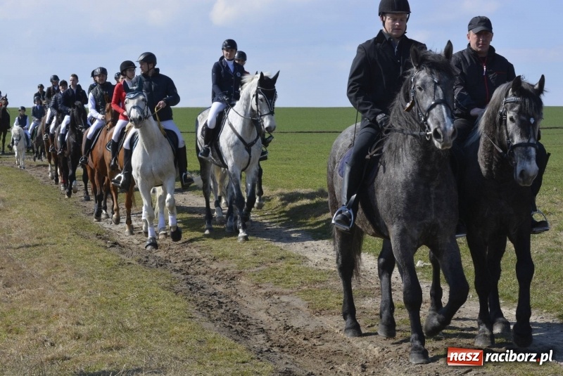 Zdjęcie w galerii na portalu naszraciborz.pl: Bieńkowicka procesja z biskupem Rudolfem wiadomości z regionu