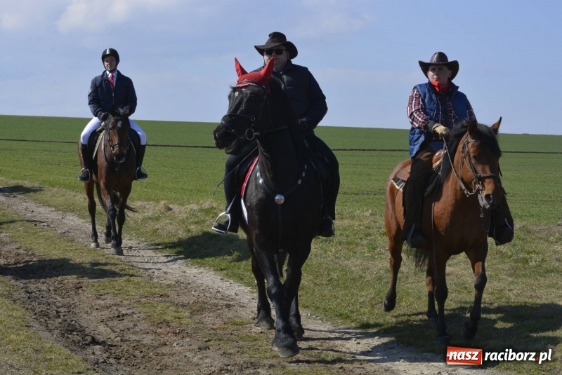 Zdjęcie w galerii na portalu naszraciborz.pl: Bieńkowicka procesja z biskupem Rudolfem wiadomości z regionu
