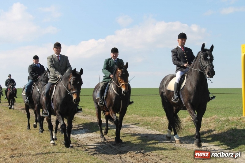 Zdjęcie w galerii na portalu naszraciborz.pl: Bieńkowicka procesja z biskupem Rudolfem wiadomości z regionu