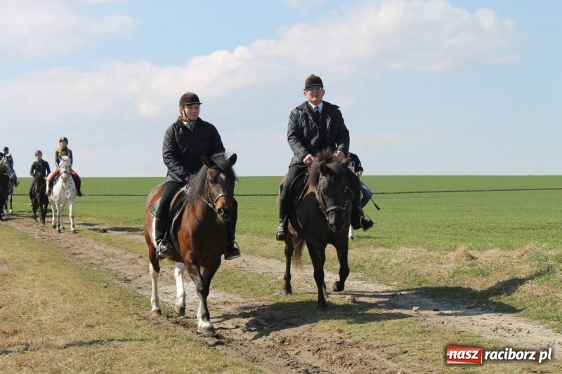 Zdjęcie w galerii na portalu naszraciborz.pl: Bieńkowicka procesja z biskupem Rudolfem wiadomości z regionu
