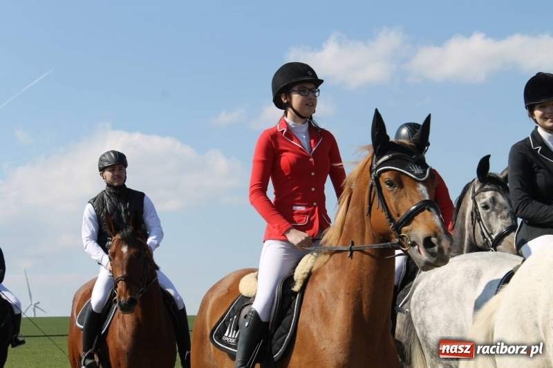 Zdjęcie w galerii na portalu naszraciborz.pl: Bieńkowicka procesja z biskupem Rudolfem wiadomości z regionu