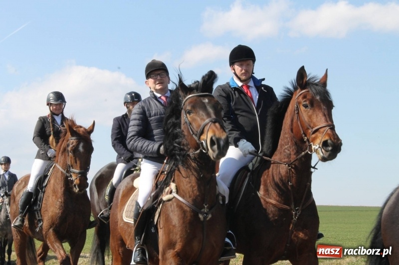 Zdjęcie w galerii na portalu naszraciborz.pl: Bieńkowicka procesja z biskupem Rudolfem wiadomości z regionu