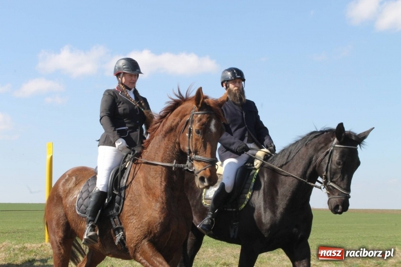 Zdjęcie w galerii na portalu naszraciborz.pl: Bieńkowicka procesja z biskupem Rudolfem wiadomości z regionu