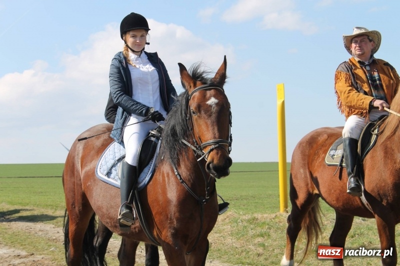 Zdjęcie w galerii na portalu naszraciborz.pl: Bieńkowicka procesja z biskupem Rudolfem wiadomości z regionu