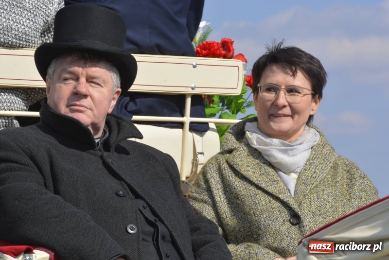 Zdjęcie w galerii na portalu naszraciborz.pl: Wielkanocna procesja konna w Raciborzu-Sudole wiadomości z regionu