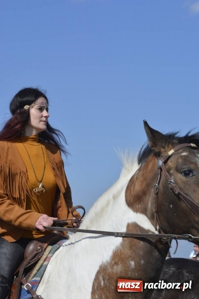 Zdjęcie w galerii na portalu naszraciborz.pl: Wielkanocna procesja konna w Raciborzu-Sudole wiadomości z regionu