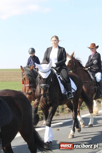 Zdjęcie w galerii na portalu naszraciborz.pl: Wielkanocna procesja konna w Raciborzu-Sudole wiadomości z regionu