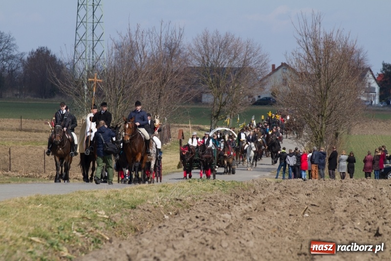 Zdjęcie w galerii na portalu naszraciborz.pl: Konny Festyn Wielkanocny w Pietrowicach Wielkich FOTO i WIDEO wiadomości z regionu