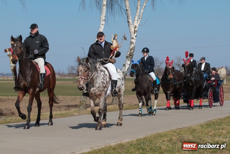 Zdjęcie w galerii na portalu naszraciborz.pl: Konny Festyn Wielkanocny w Pietrowicach Wielkich FOTO i WIDEO wiadomości z regionu