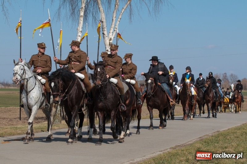 Zdjęcie w galerii na portalu naszraciborz.pl: Konny Festyn Wielkanocny w Pietrowicach Wielkich FOTO i WIDEO wiadomości z regionu