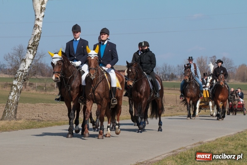 Zdjęcie w galerii na portalu naszraciborz.pl: Konny Festyn Wielkanocny w Pietrowicach Wielkich FOTO i WIDEO wiadomości z regionu