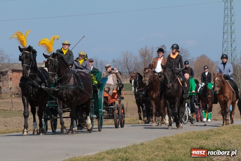 Zdjęcie w galerii na portalu naszraciborz.pl: Konny Festyn Wielkanocny w Pietrowicach Wielkich FOTO i WIDEO wiadomości z regionu