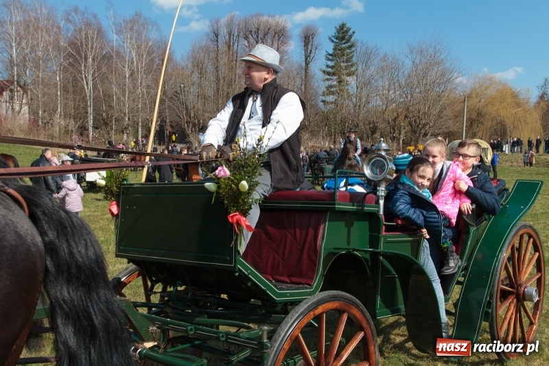 Zdjęcie w galerii na portalu naszraciborz.pl: Konny Festyn Wielkanocny w Pietrowicach Wielkich FOTO i WIDEO wiadomości z regionu