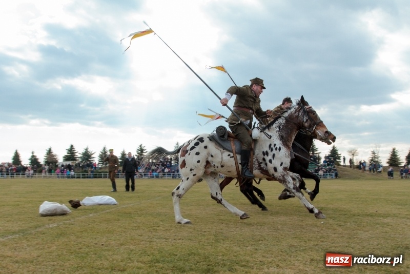 Zdjęcie w galerii na portalu naszraciborz.pl: Konny Festyn Wielkanocny w Pietrowicach Wielkich FOTO i WIDEO wiadomości z regionu