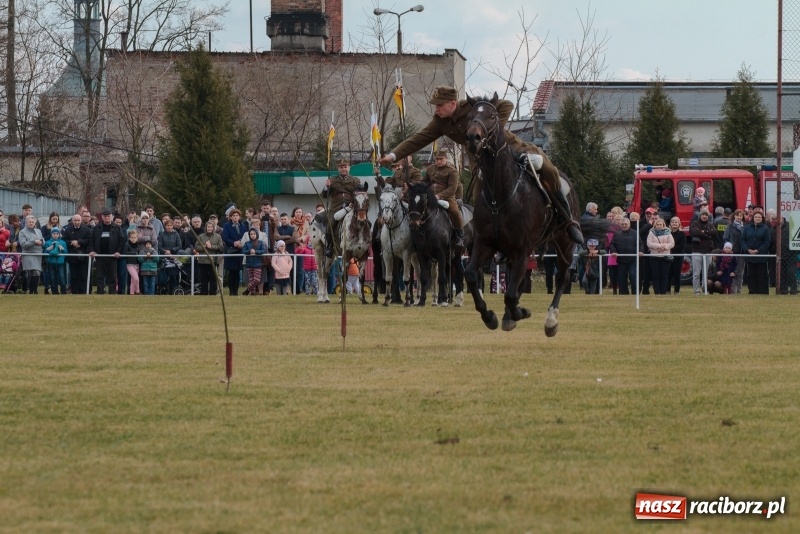 Zdjęcie w galerii na portalu naszraciborz.pl: Konny Festyn Wielkanocny w Pietrowicach Wielkich FOTO i WIDEO wiadomości z regionu