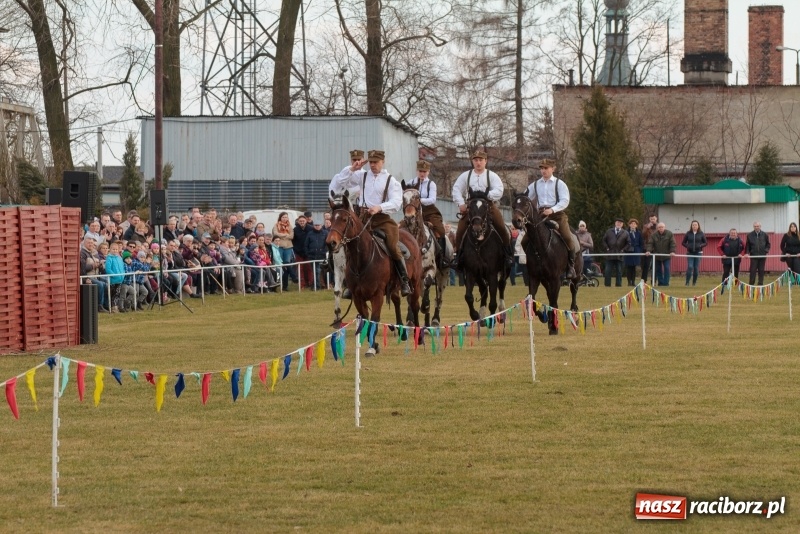 Zdjęcie w galerii na portalu naszraciborz.pl: Konny Festyn Wielkanocny w Pietrowicach Wielkich FOTO i WIDEO wiadomości z regionu